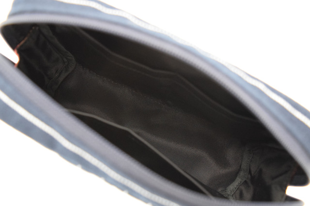 刑務所のポーチ　モダン調（函館）