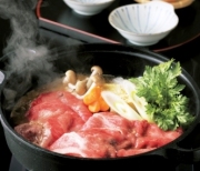 松阪牛３００ｇ・神戸ビーフ３５０ｇ　肩ロースすきやき　《冷凍0804B01》　