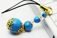 12月の誕生石ストラップ（ターコイズ・水晶）