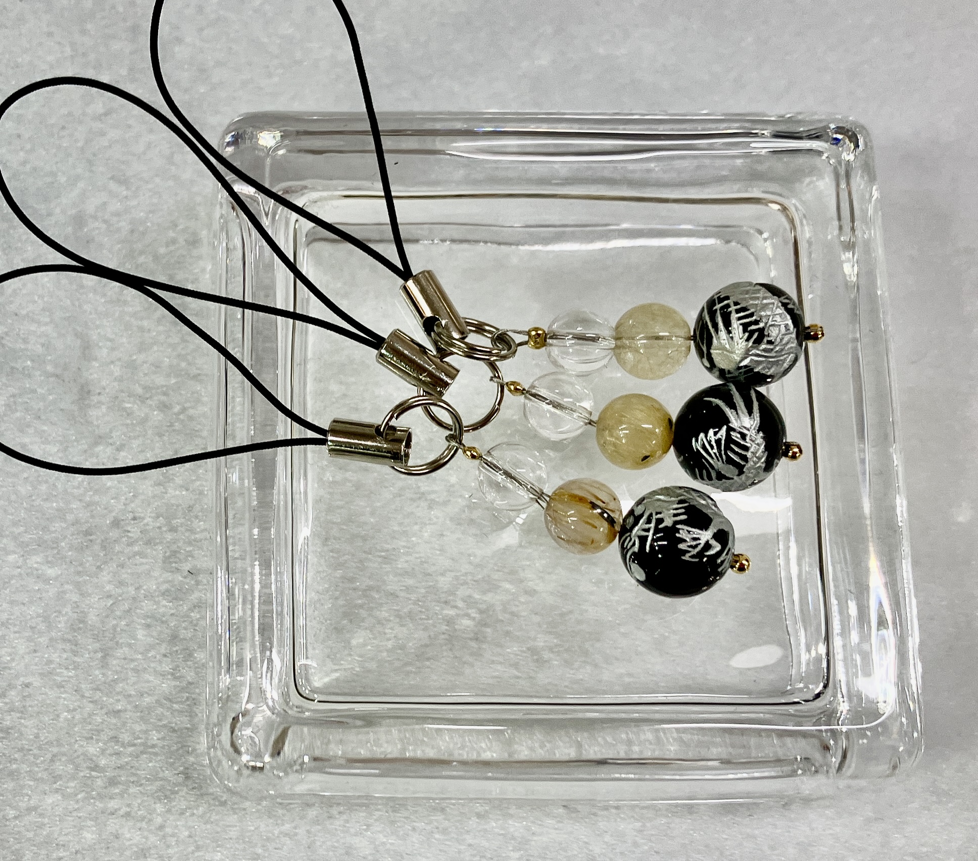 開運龍ストラップ（開運と繁栄、運気アップのオニキス龍）