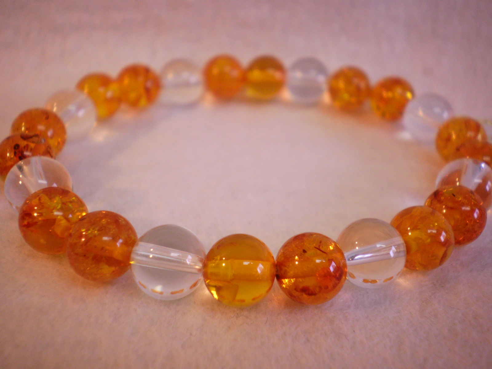アンバー（琥珀）・水晶・ブレスレット