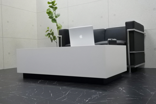 ローテーブル　テーブル　オフィス　高級　店舗　リビング　大理石　白　Grand-R