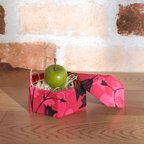 六角アートボックス　シニケロ