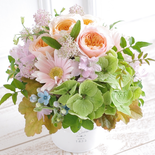 【生花】　アレンジメント（消費税・送料込み　￥6500）　FA50072