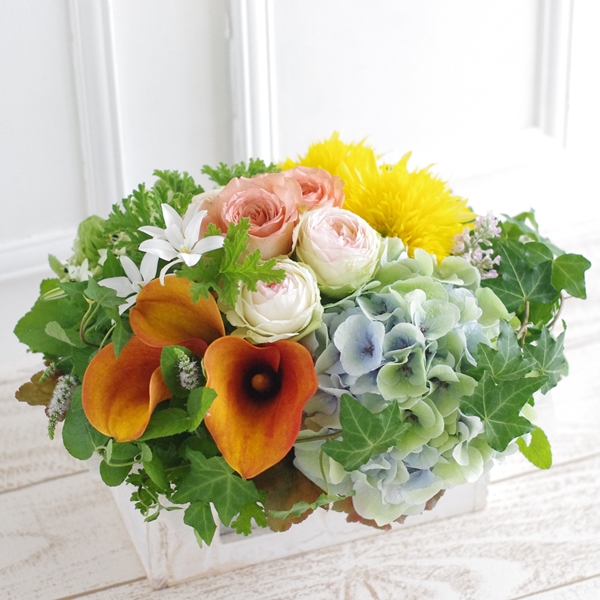 【生花】　アレンジメント（消費税・送料込み　￥8000）　FA50077