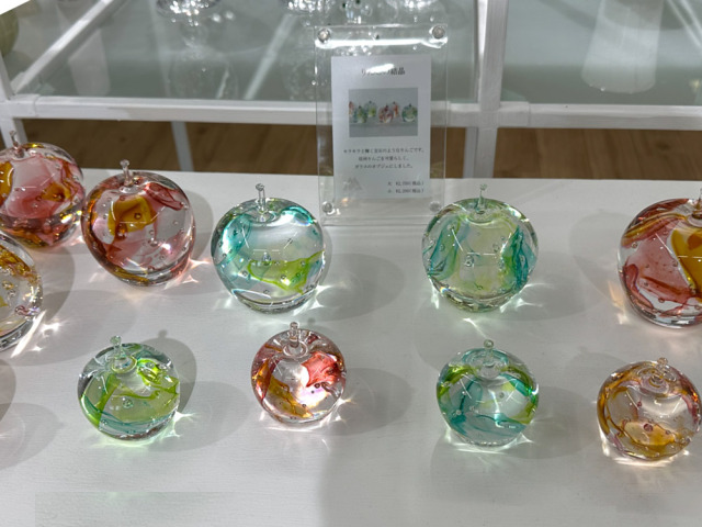 りんご狩り　ガラス細工 あづみ野ガラス工房 工房作品】 りんごの結晶（小）