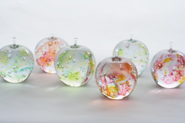 チェコCZ GLASS工房作家ものりんご