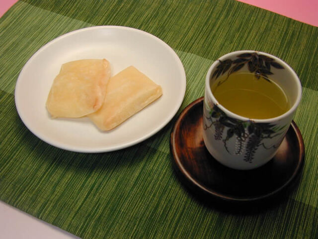 小林商店のたまごバター餅