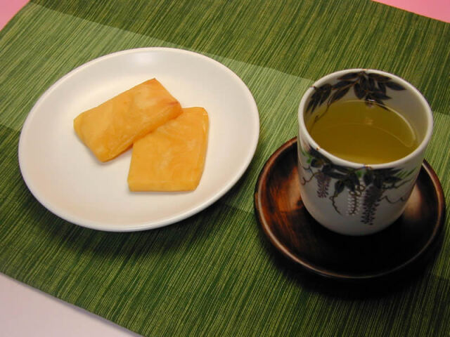 小林商店のたまごバター餅