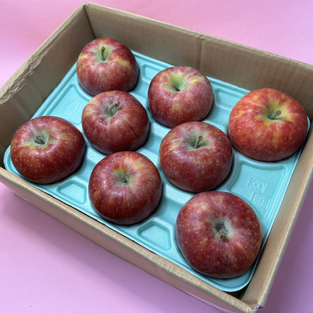 あらやファームの夏りんごシナノリップ