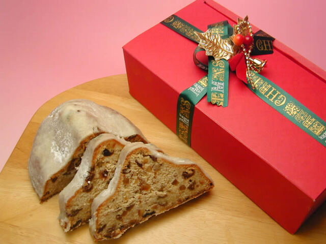 ２０２１年グリムスハイム・メルヘンのクリスマスケーキドイツ菓子シュトレン（シュトーレン）