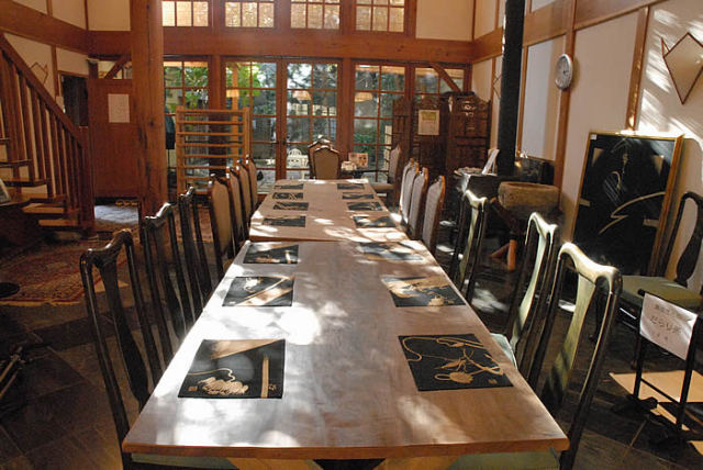 京都西陣渡文　伊藤若冲　黒と金の世界