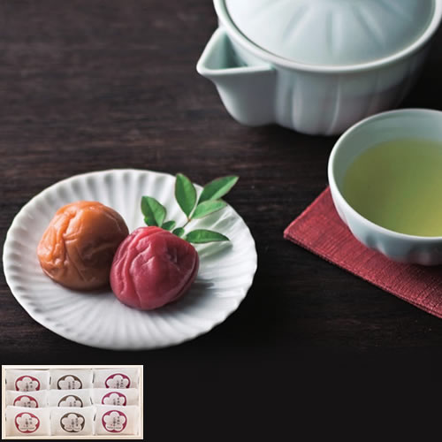 Premium 紀州南高梅 9粒 木箱入り (A381)