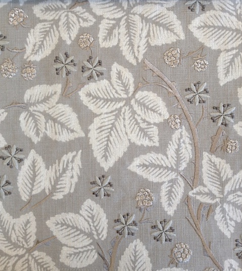 Pure Bramble Embroidery236622 134cmx1M以上10ｃｍ単位でカット販売(海外取寄せ)