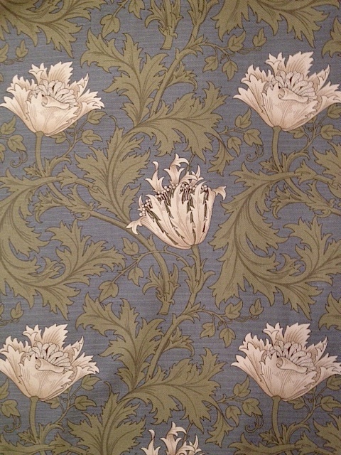 MODA W.モリスコレクション"Anemone #Blue110cm巾ツイル(10cmからカット致します) 会員登録+ご購入数10以上でさらに5%OFF!