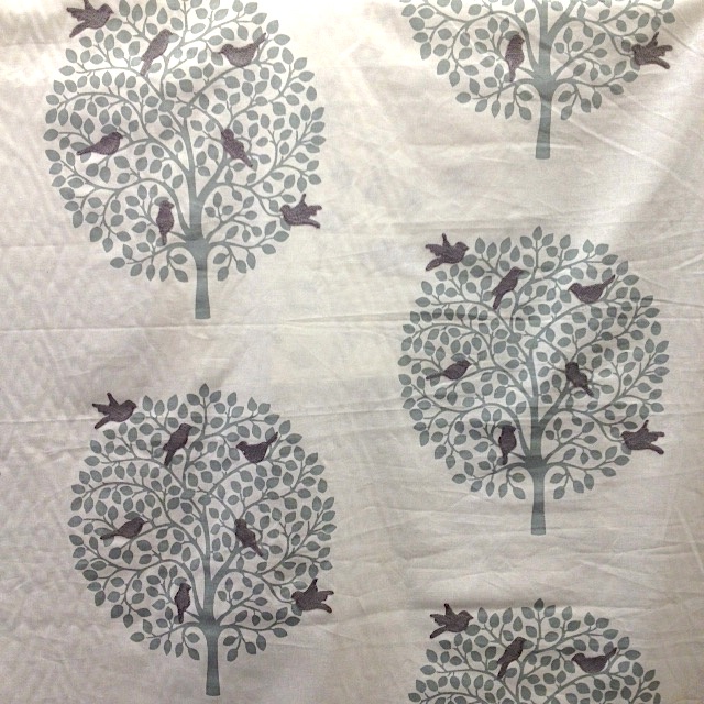 英国サンダーソン社”Bay Tree236430 138cmx1M以上10ｃｍ単位でカット販売(海外取寄せ)