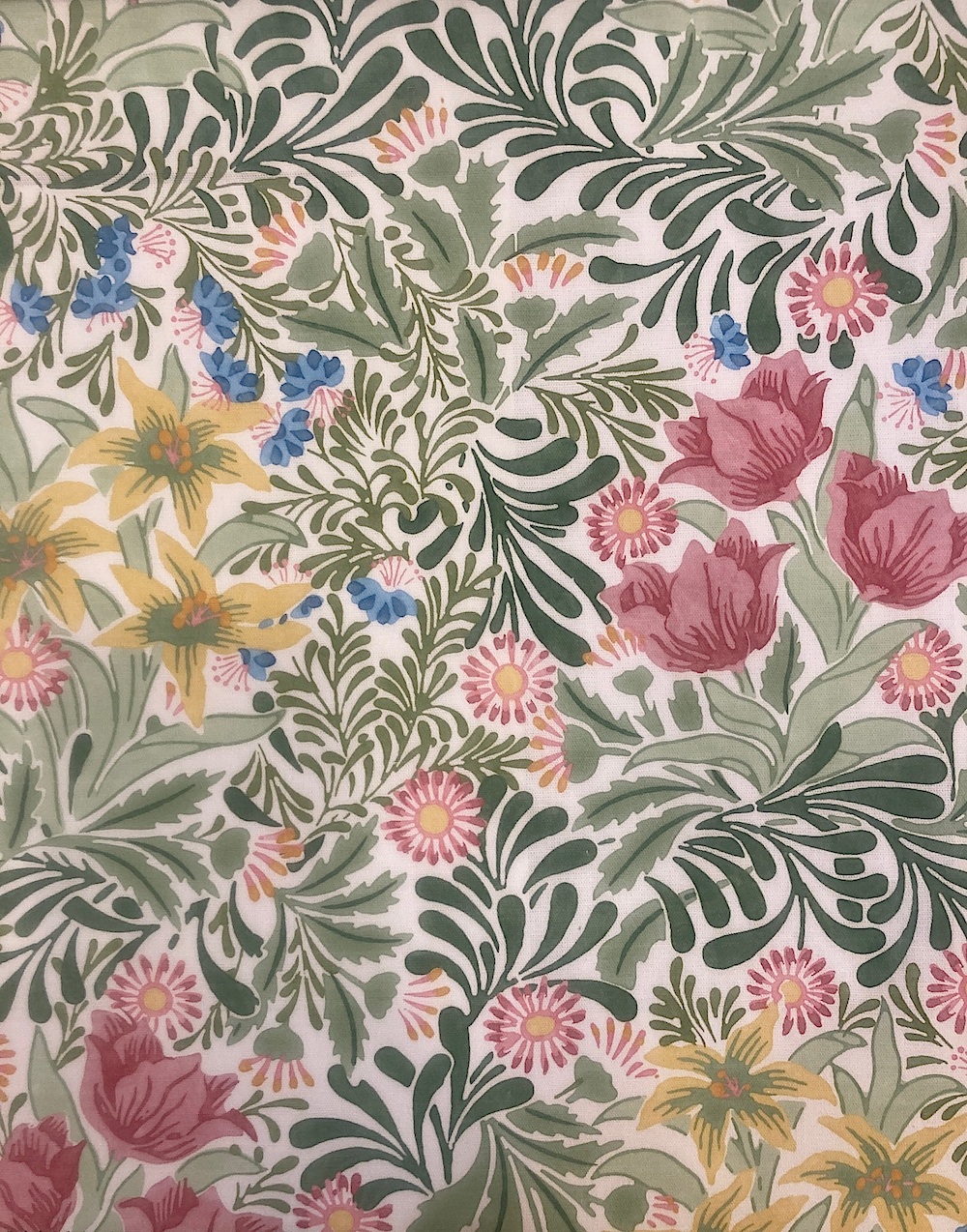 W.モリスEmery Walker's House Collectionより"Bower227027" 137cmx1ｍ以上10cm単位でカット(海外取寄せ)