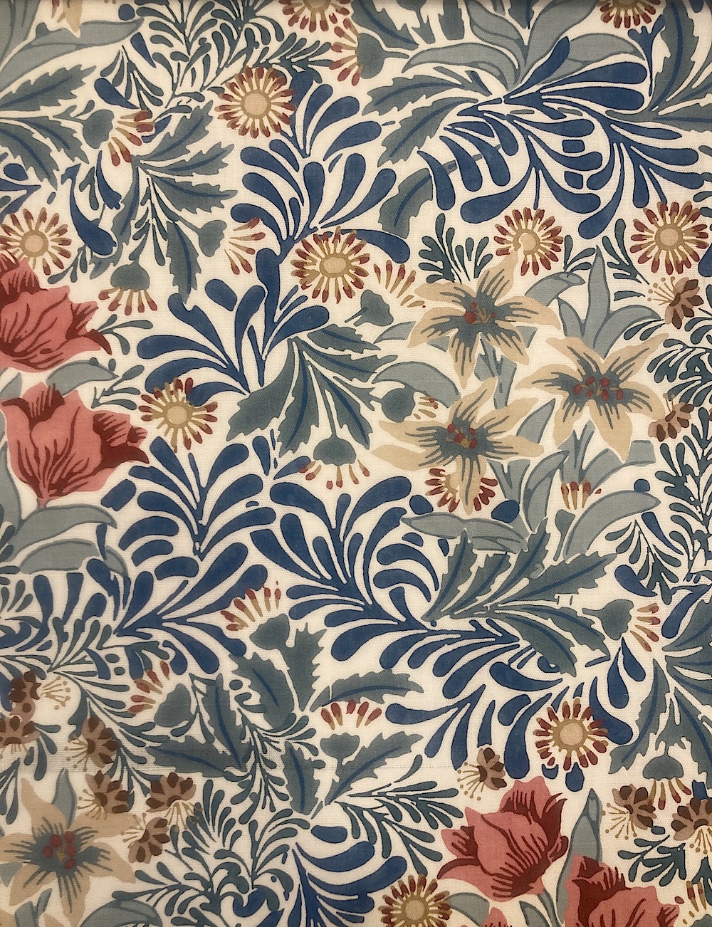 W.モリスEmery Walker's House Collectionより"Bower227030" 137cmx1ｍ以上10cm単位でカット(海外取寄せ)