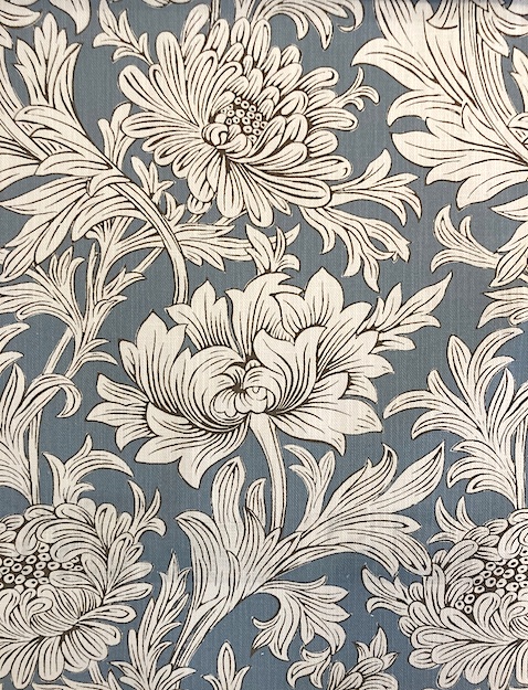 W.モリス2022年新コレクション"Simply Morris"より Chrysanthemum Toile226912生地巾139cmx50cmカットクロス 会員登録+２枚以上でさらに5%OFF!I(海外取り寄せ）