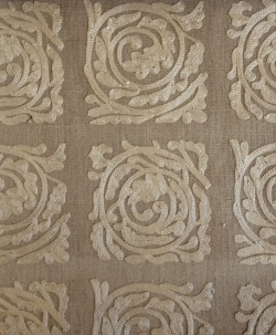 Pure Scroll Embroidery236613  136cmx１Ｍ以上１０ｃｍ単位でカット販売　(海外取寄せ)