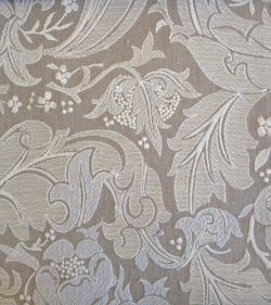 Pure Bachelors Button Embroidery236617  135cmx1M以上10ｃｍ単位でカット販売(海外取寄せ)