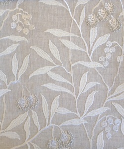 Pure Arbutus Embroidery236619 131cmx1M以上10ｃｍ単位でカット販売(海外取寄せ)