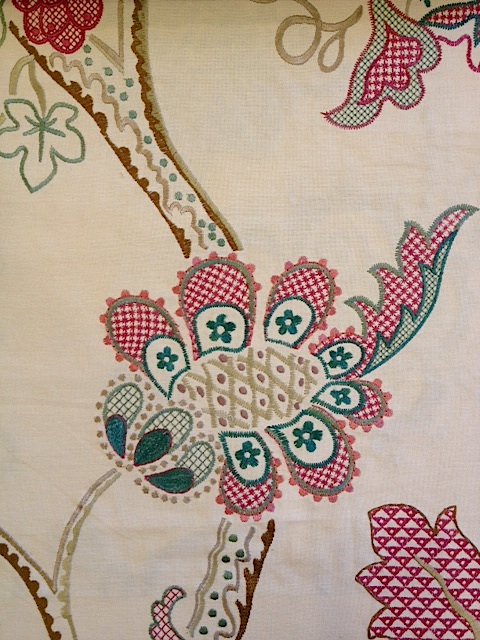 Roslyn Embroidery DVIPRE303 137cmx1M以上10ｃｍ単位でカット販売(海外取寄せ)