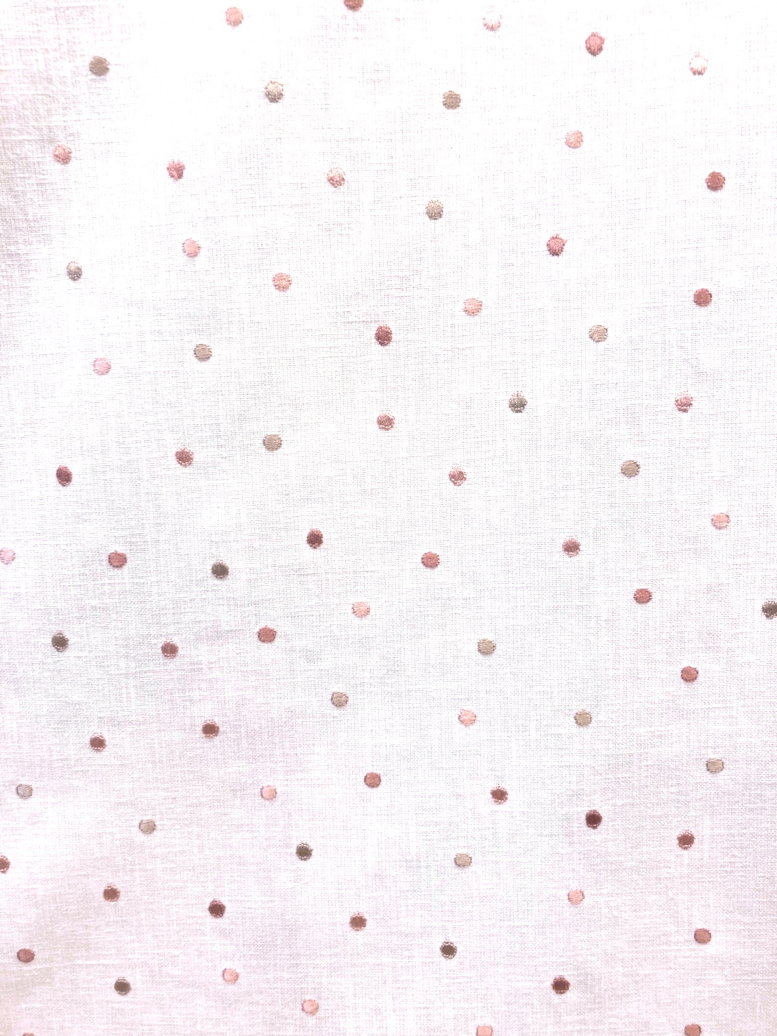 人気のCAMENGOブランドの刺繍ドット柄"SAGE”＃ピンク4548 0163 生地巾140cmx50cmカットクロス 会員登録+２枚以上でさらに5%OFF!I(海外取り寄せ）