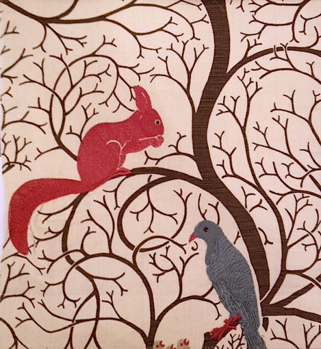 Squirrel and dove embroidery302 143cmx60cmカットクロス(海外取寄せ)　会員登録+２枚以上でさらに5%OFF!
