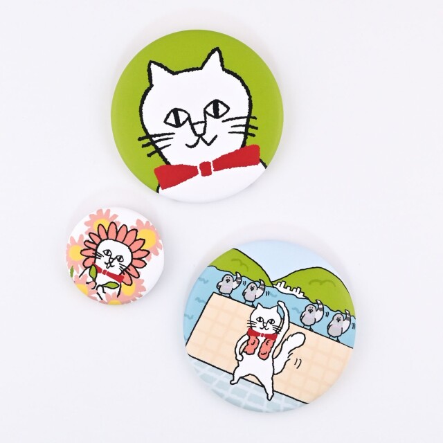 お花まるにゃん】高級感のあるシルキーマット 大人かわいい缶バッジ