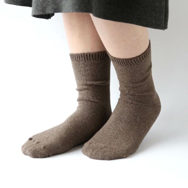 極暖シルク 先丸靴下クルー丈