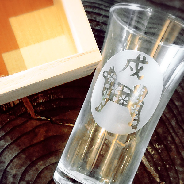 【戌（いぬ）】 HIROガラス工房 干支桝（ます）付きグラス