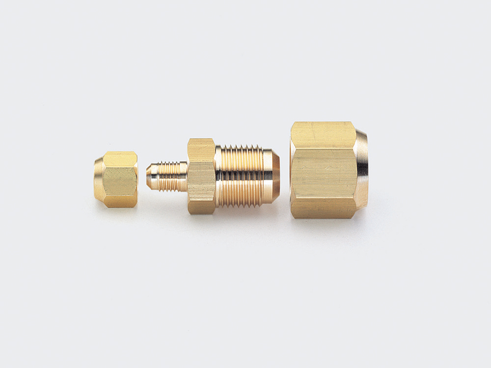 【TASCO（タスコ）】 TA241G　1/4″×3/8″ 異径フレアユニオン(3個入)