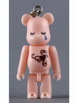 mu-moショップ限定 BE@RBRICK HEART 50%