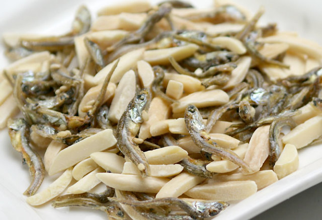 アーモンドフィッシュ