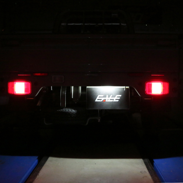 LED ライセンスランプ スズキ SUZUKI ジムニー シエラ ノマド エブリイ