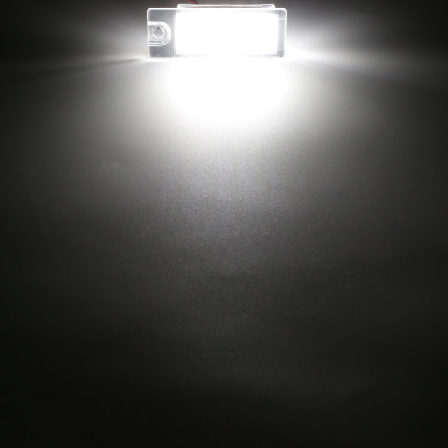 LED ライセンスランプ ボルボ S60 S80 V70 XC70 XC90 ナンバー灯