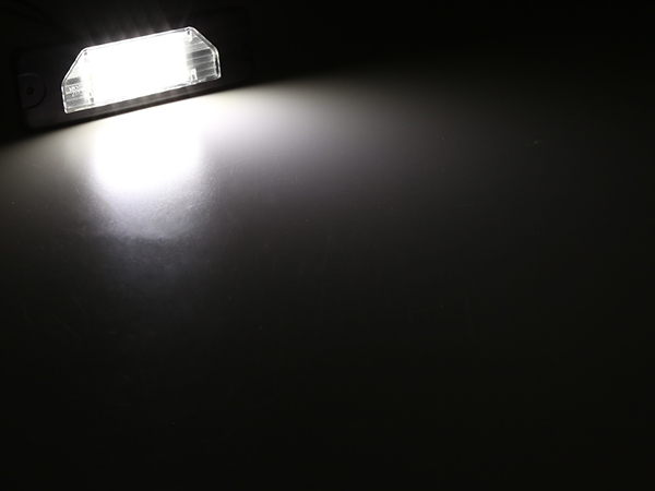 レーシングダッシュ LED ライセンスランプ(ナンバー灯） M35
