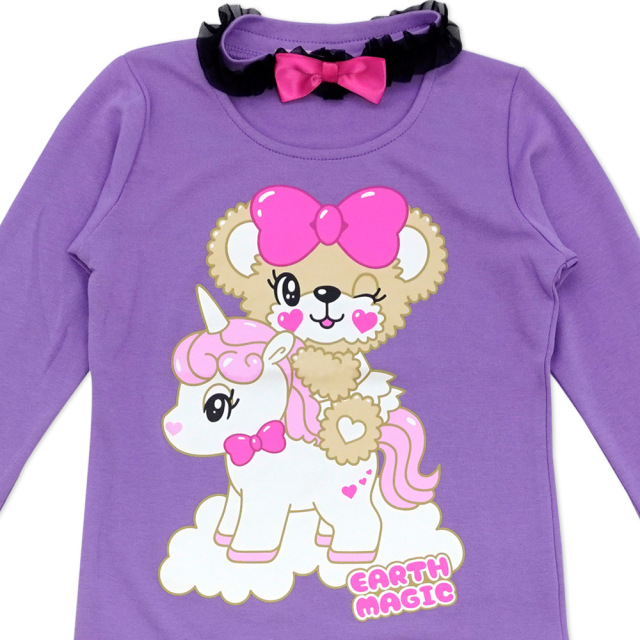 アースマジック EARTHMAGIC チョーカー付きマフィー＆ユニコーンプリント長袖Tシャツ 黒チュール 2021秋冬 ビビッドピンク ラベンダー