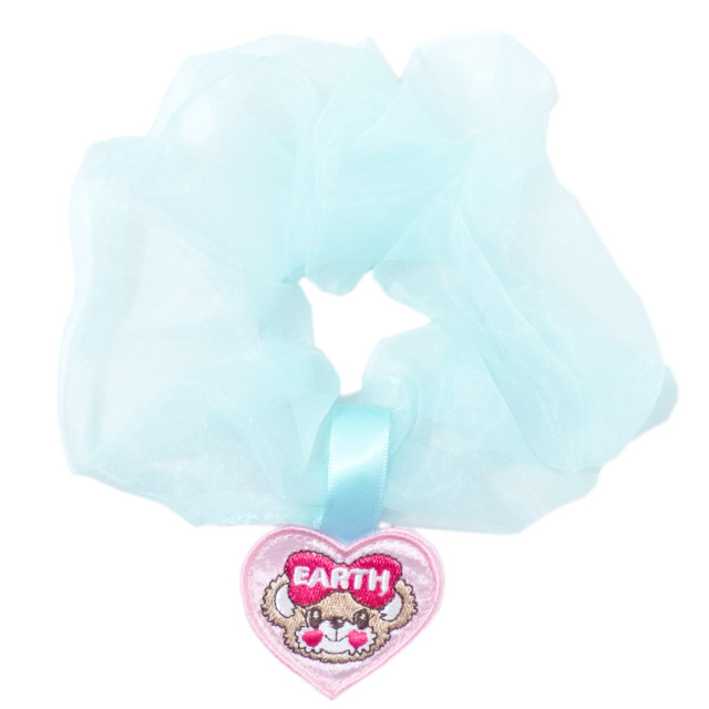 アースマジック EARTHMAGIC マフィーハートワッペンビッグシュシュ ペールピンク サックス アクセサリー ヘアゴム 2023春夏