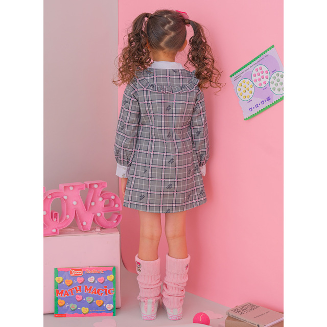 アースマジック EARTHMAGIC チェック柄フリルヨーク長袖ワンピース グレー ペールピンク マフィー 2023秋冬