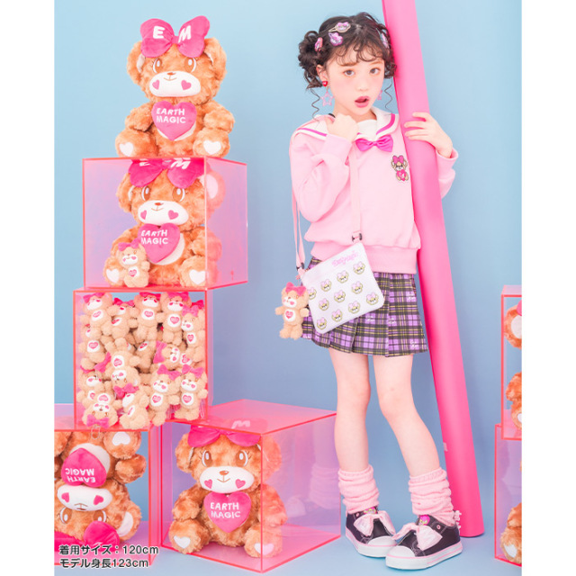 バックプリント裏毛セーラートレーナー