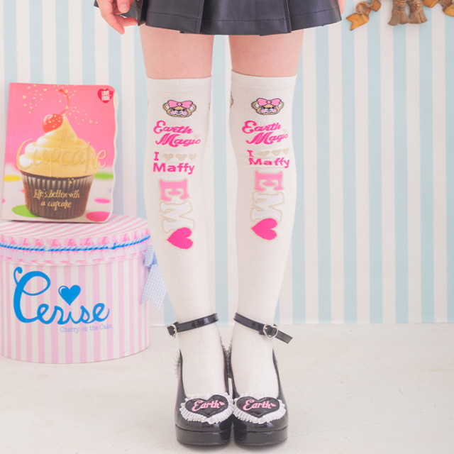 ハートライン＆ロゴマフィーオーバーニーソックス