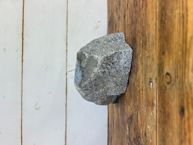 庵治石　花器8ち