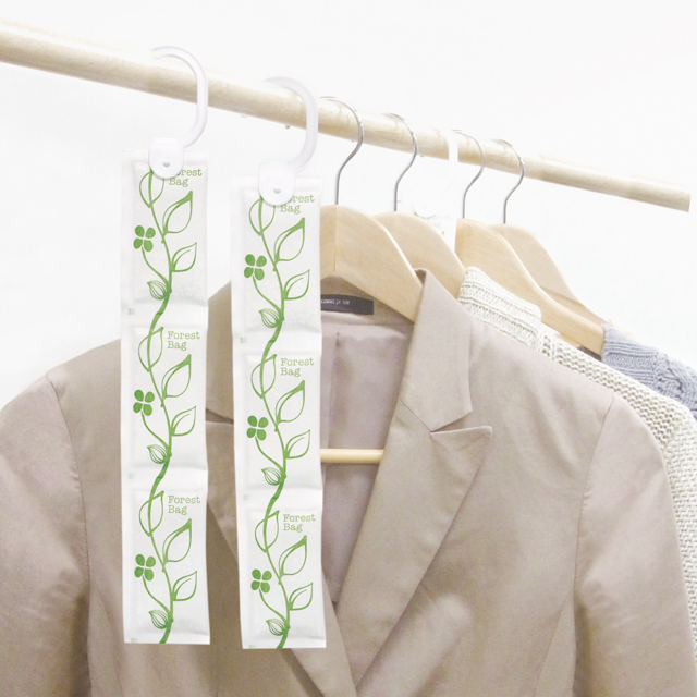 【衣類の防虫】 植物成分防虫剤クローゼット用　6本入り　森の香り 【お得用】