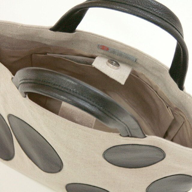 革の水玉トートバッグ