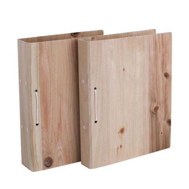 スギの間伐材パイプファイル 背幅3cm