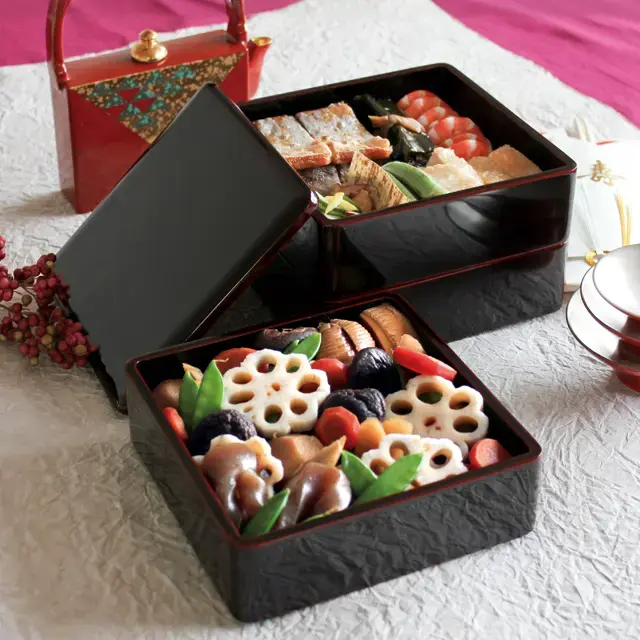 重箱三段（川連）/本溜内黒