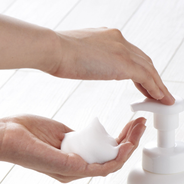 無添加ボディソープたっぷり泡ボトル 570mL