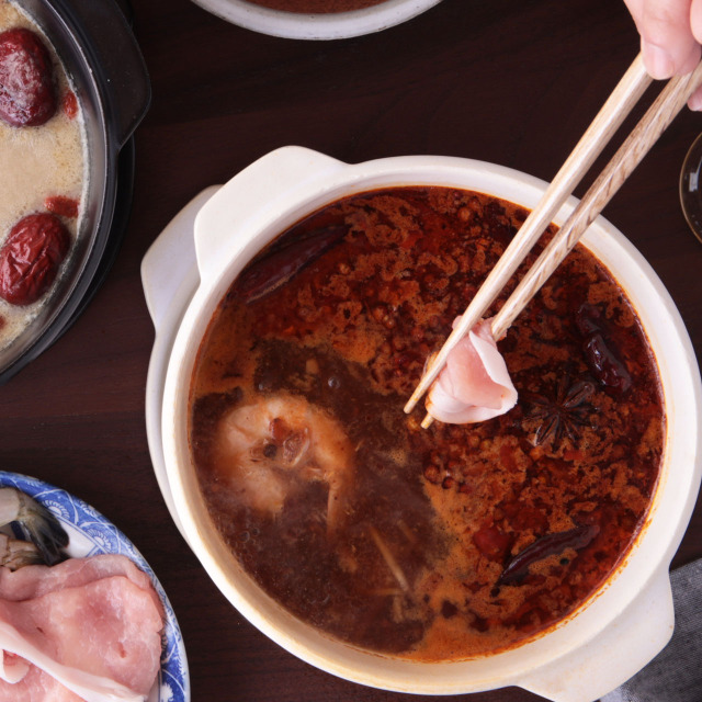 ウチ・ソトクッカー